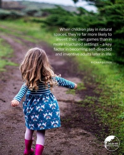 Outdoor play has many benefits. Playing in natural settings strengthens creativity